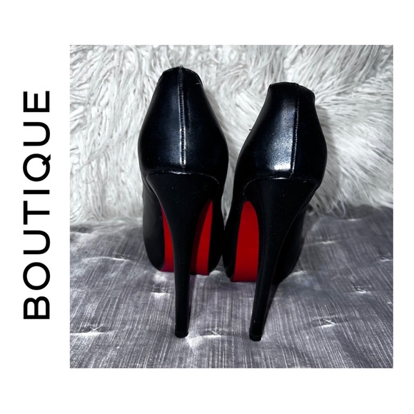 Black Platform Heels - Picture 2 of 5